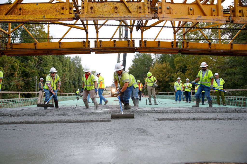 E&B-PAVING_DSC19040_0946